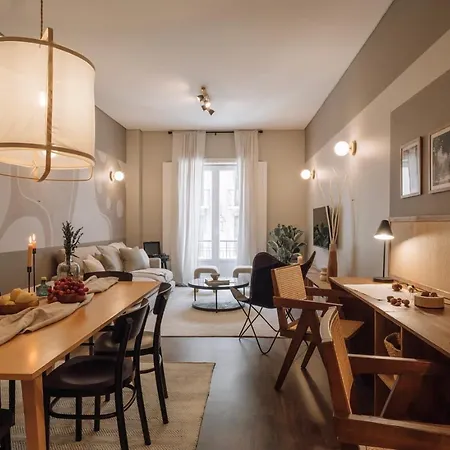 Daire Lubrense - 2 Bedrooms And Terrace In Chiado