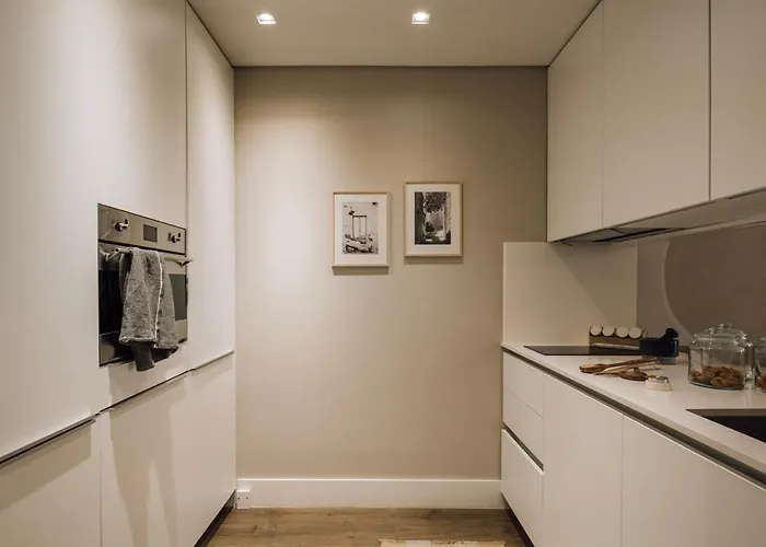 شقة Lubrense - 2 Bedrooms And Terrace In Chiado Lisboa